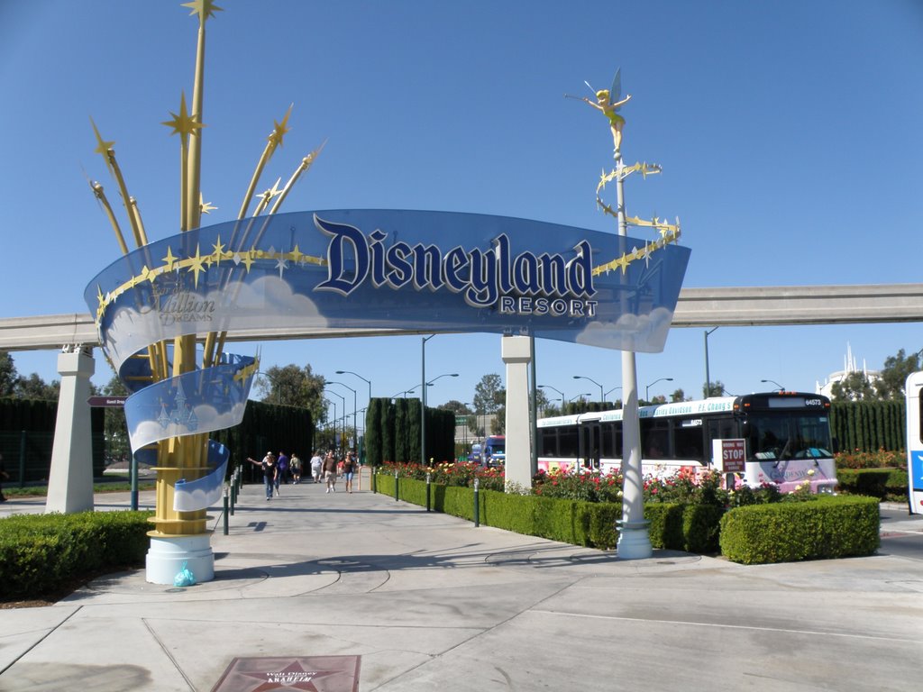 Disneyland Sign